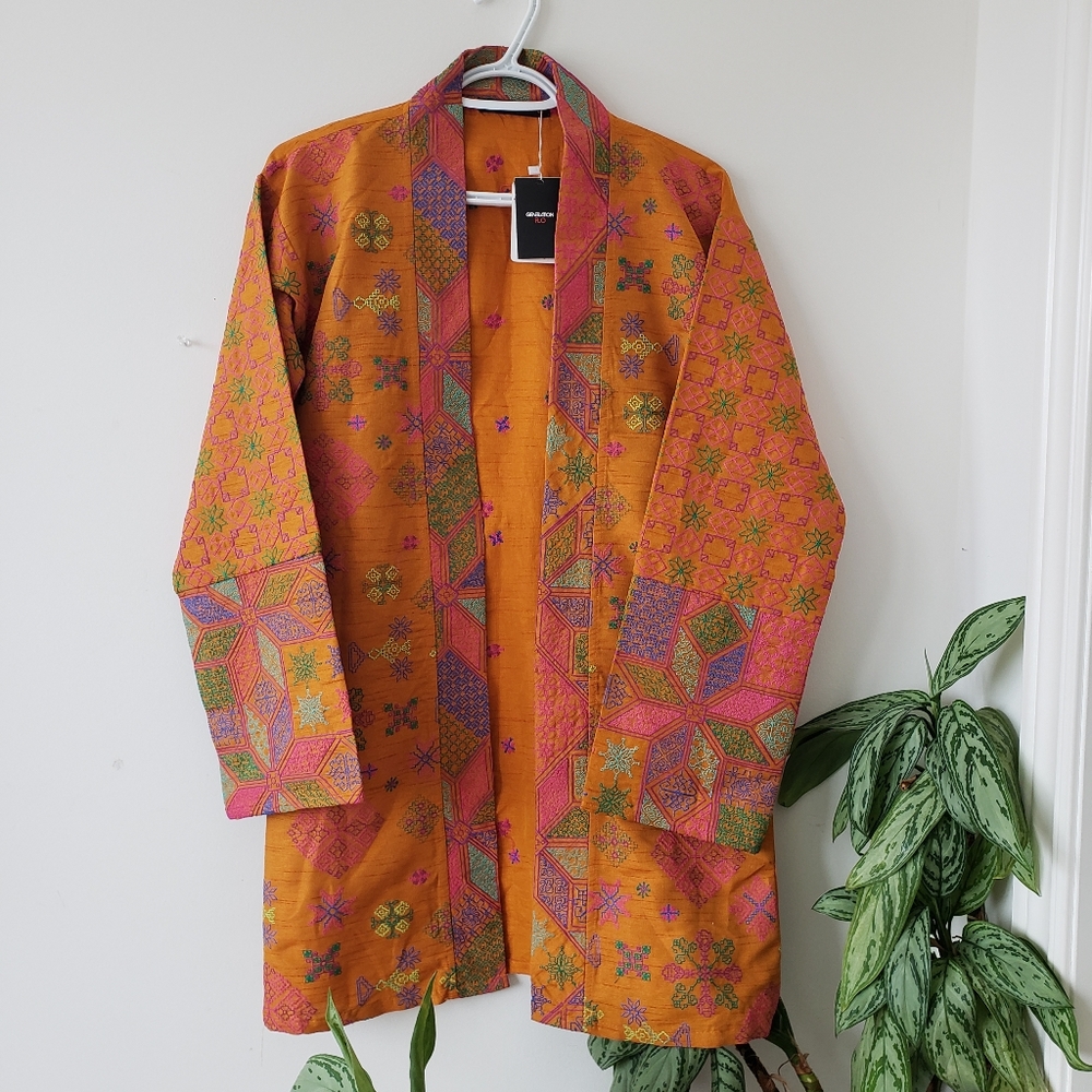 Embroidered front open top/ jacket